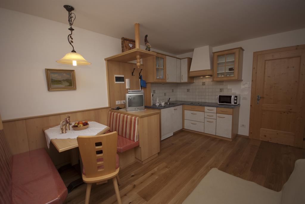 Galler Am Berg San Candido Habitación foto